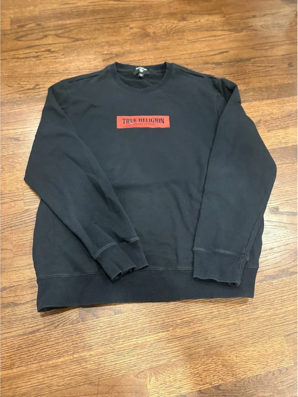 True Religion streetwear grunge Black Crewneck Sweatshirt with Red Logo Patch XL